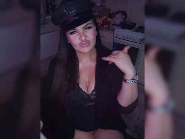 Brunetochkaaa webcam