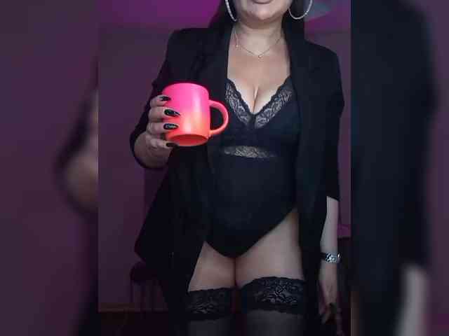 Brunetochkaaa webcam