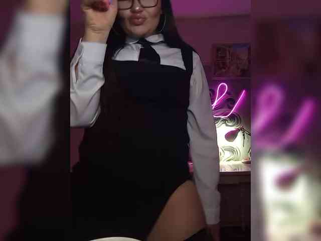 Brunetochkaaa webcam