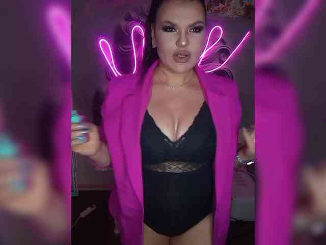 Brunetochkaaa webcam