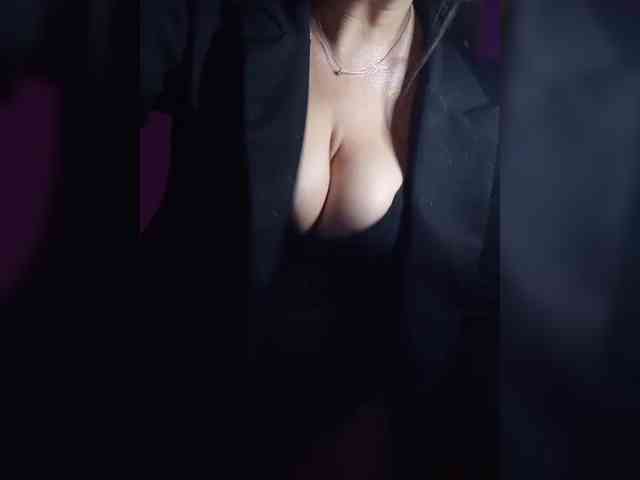 Brunetochkaaa webcam