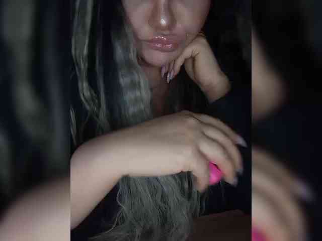 Brunetochkaaa webcam