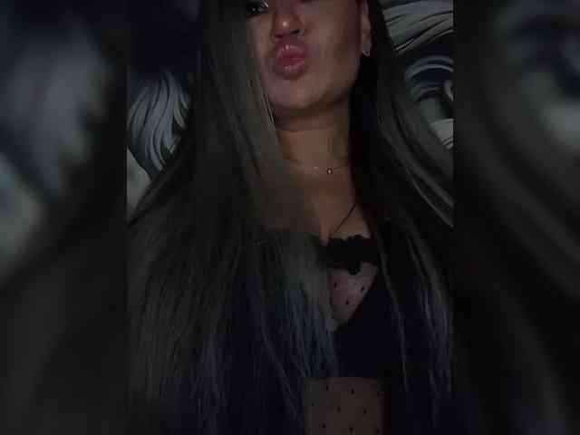 Brunetochkaaa webcam