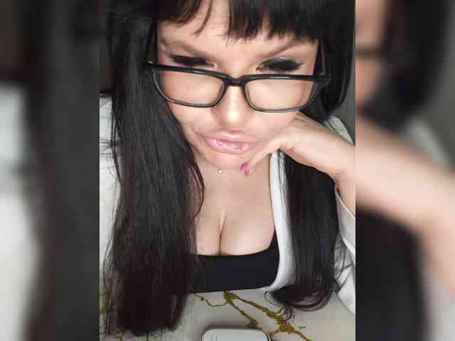 Brunetochkaaa webcam