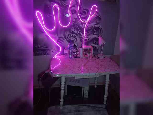 Brunetochkaaa webcam