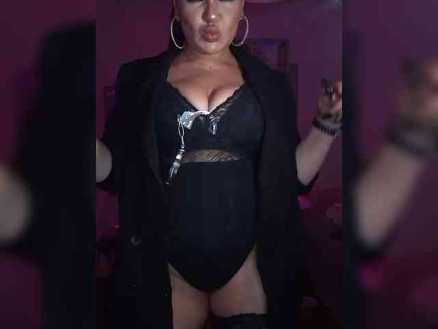 Brunetochkaaa webcam