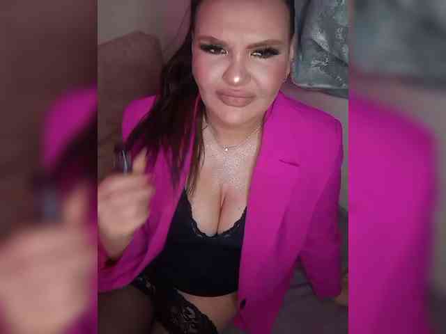 Brunetochkaaa webcam