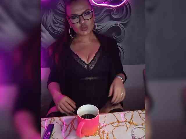 Brunetochkaaa webcam