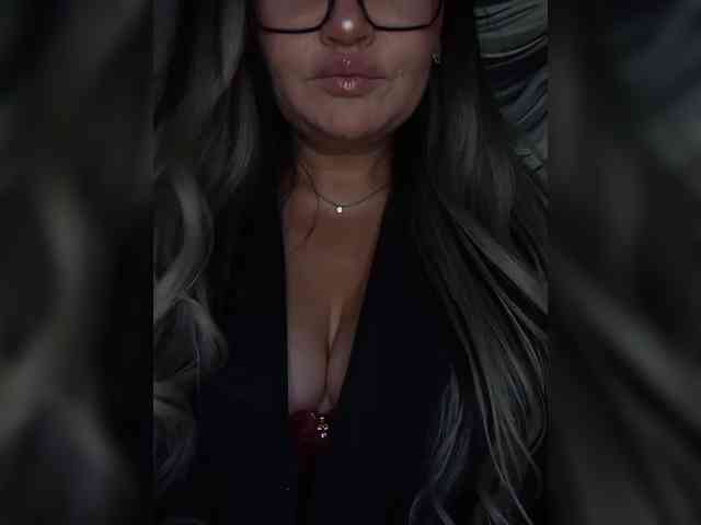 Brunetochkaaa webcam