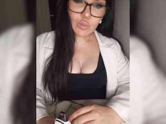 Brunetochkaaa webcam