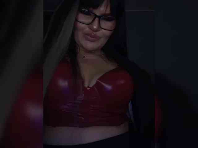 Brunetochkaaa webcam