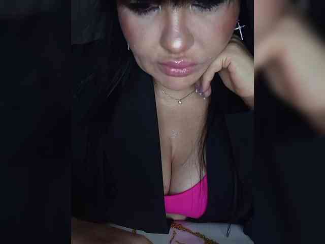 Brunetochkaaa webcam