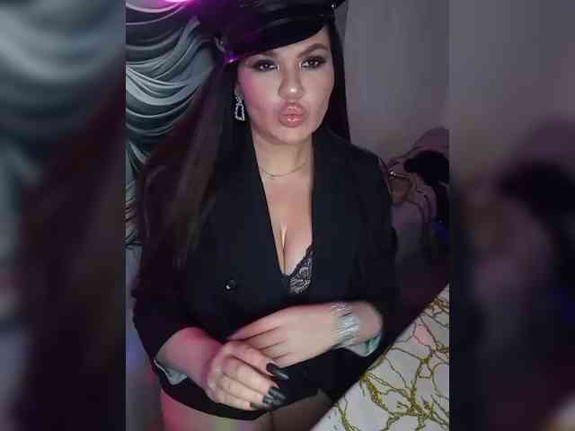 Brunetochkaaa webcam