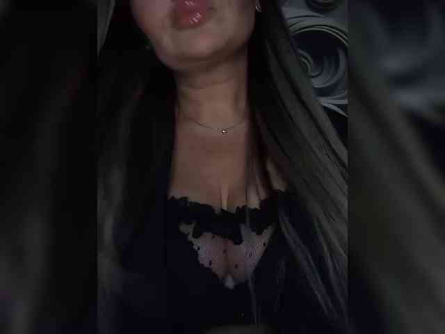 Brunetochkaaa webcam