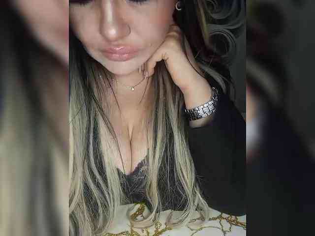 Brunetochkaaa webcam