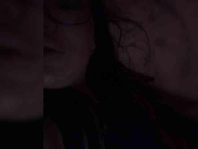 Brunetochkaaa webcam