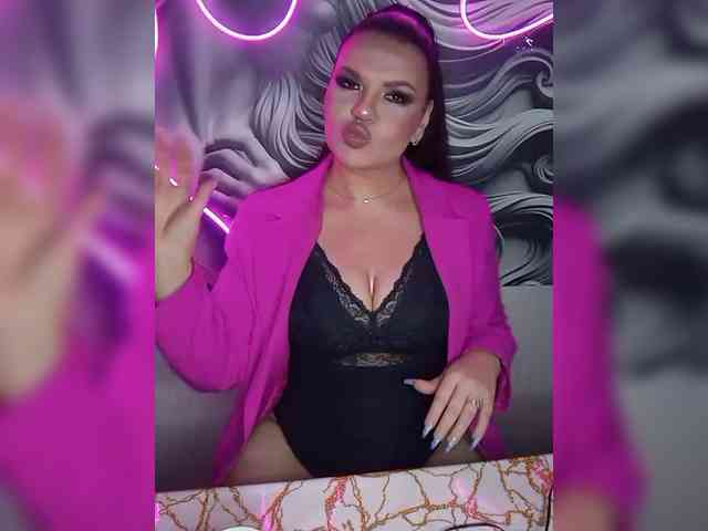 Brunetochkaaa webcam