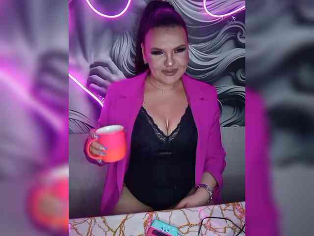 Brunetochkaaa webcam