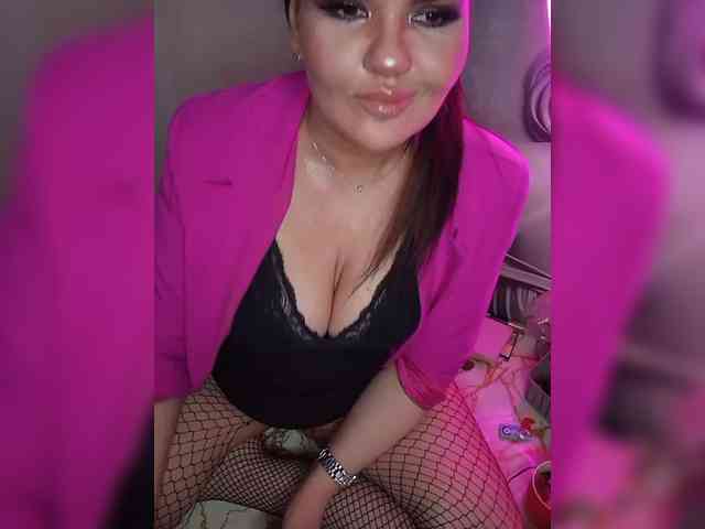 Brunetochkaaa webcam