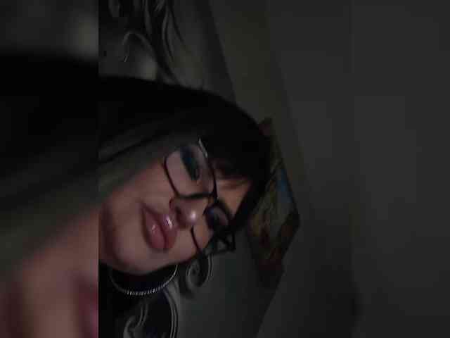 Brunetochkaaa webcam