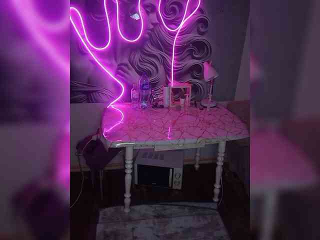 Brunetochkaaa webcam