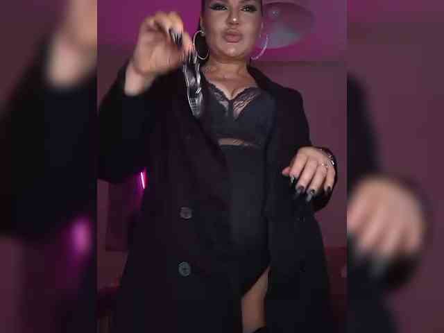 Brunetochkaaa webcam