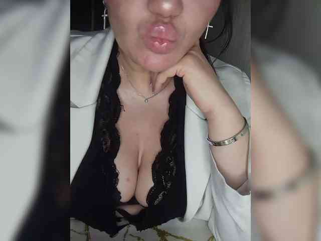 Brunetochkaaa webcam