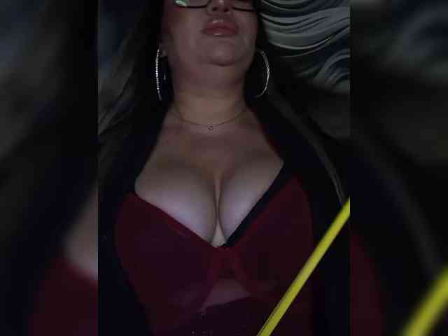 Brunetochkaaa webcam