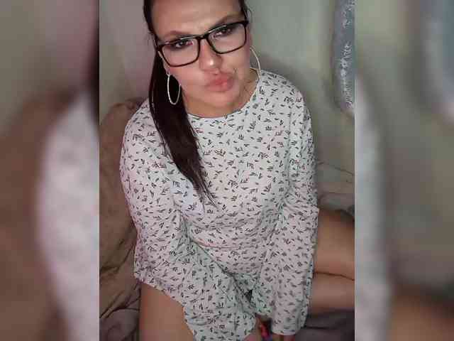 Brunetochkaaa webcam