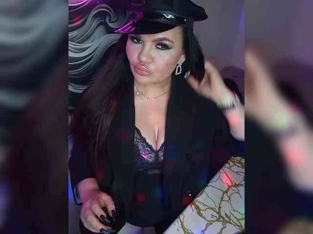 Brunetochkaaa webcam