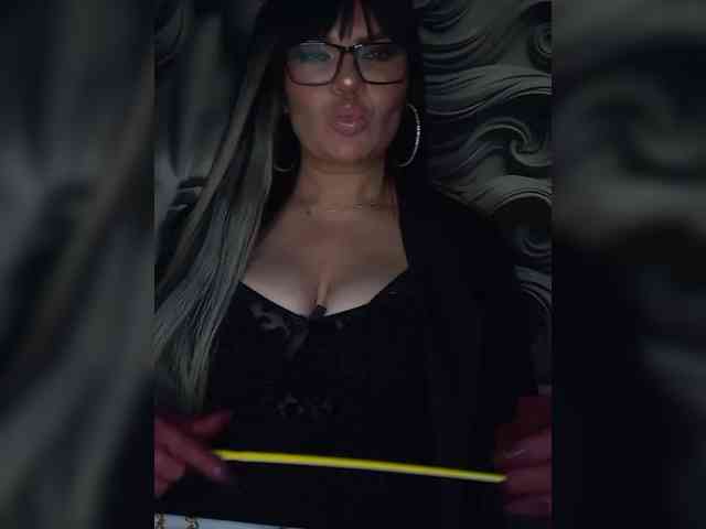 Brunetochkaaa webcam