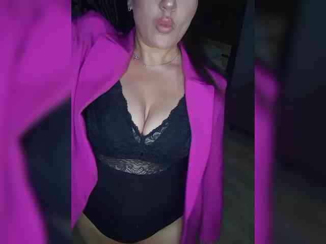 Brunetochkaaa webcam