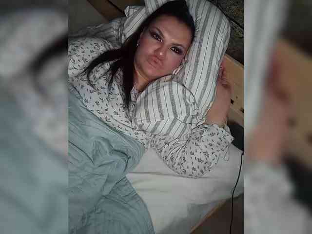 Brunetochkaaa webcam