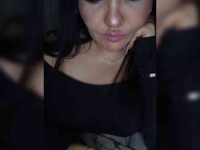 Brunetochkaaa webcam