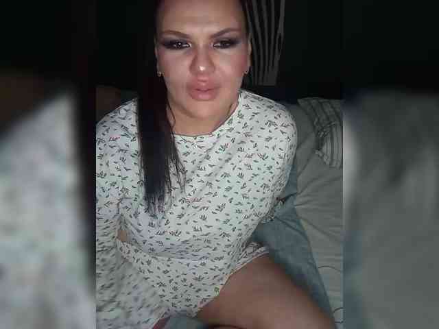 Brunetochkaaa webcam