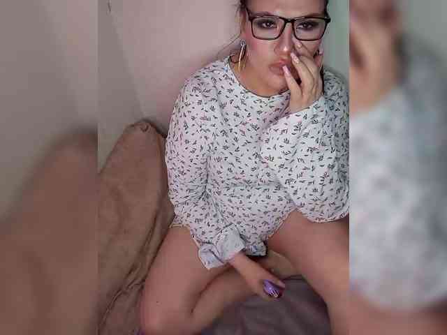 Brunetochkaaa webcam