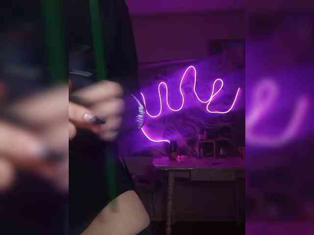 Brunetochkaaa webcam