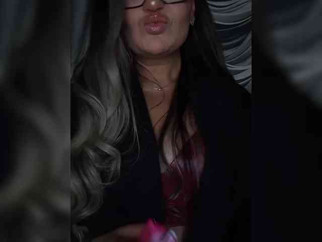 Brunetochkaaa webcam