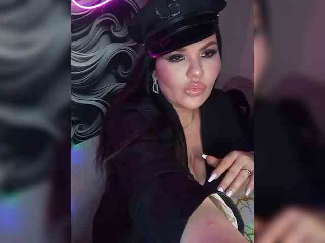 Brunetochkaaa webcam