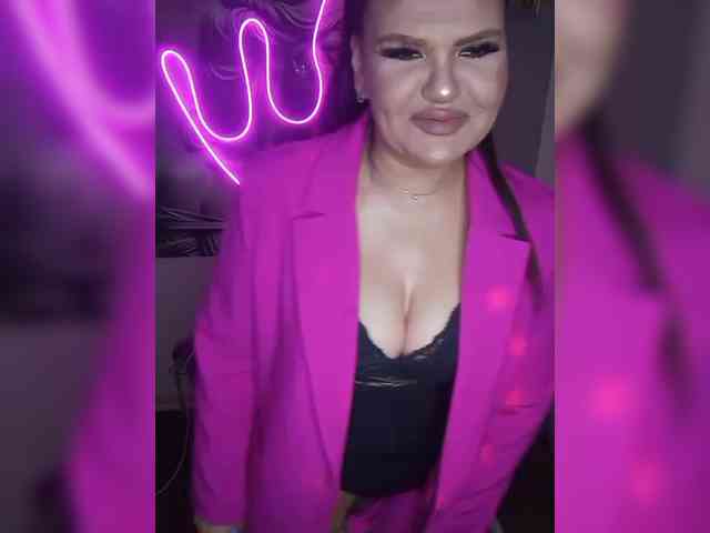 Brunetochkaaa webcam