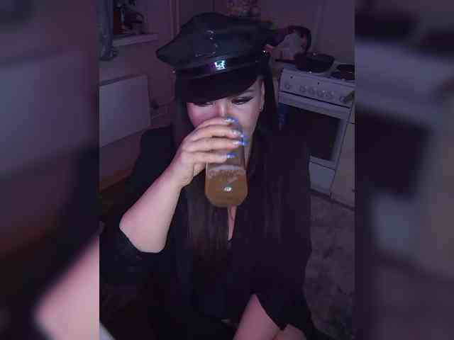 Brunetochkaaa webcam