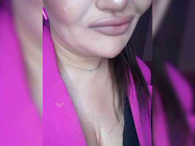 Brunetochkaaa webcam