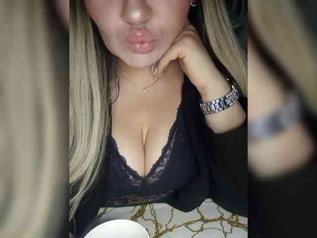 Brunetochkaaa webcam