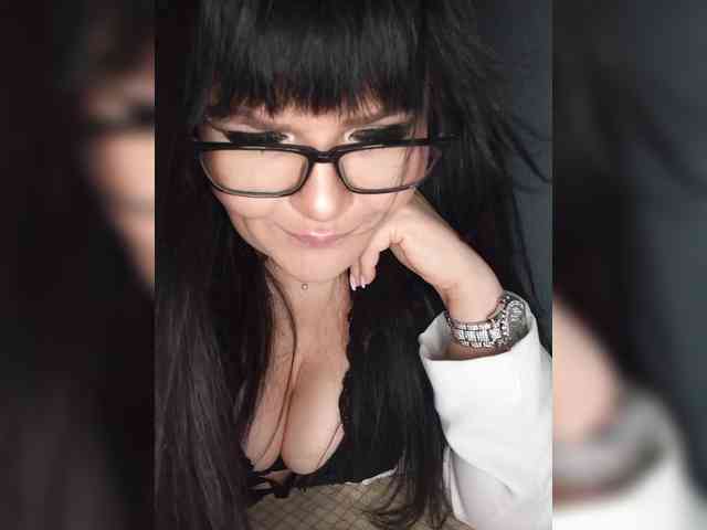 Brunetochkaaa webcam