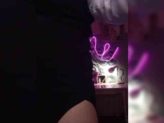 Brunetochkaaa webcam