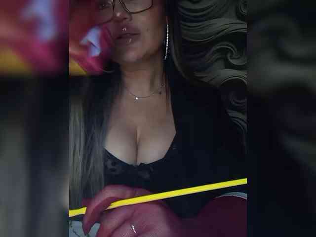 Brunetochkaaa webcam