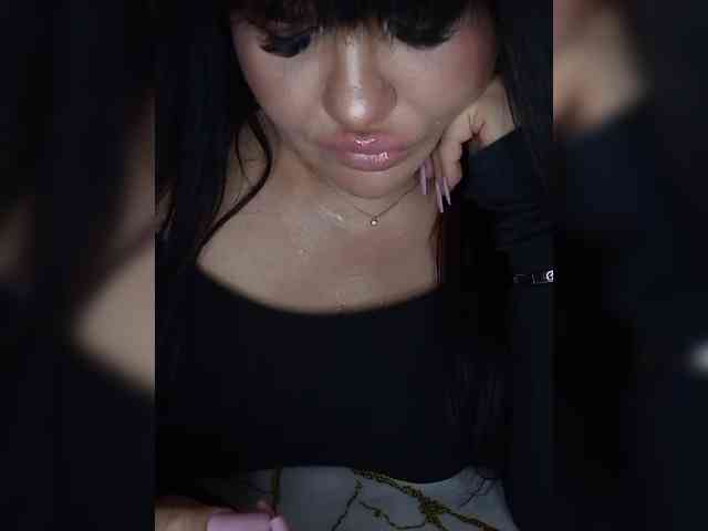Brunetochkaaa webcam