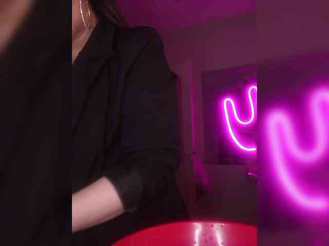 Brunetochkaaa webcam