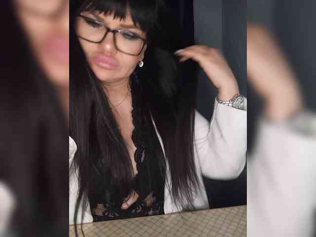 Brunetochkaaa webcam