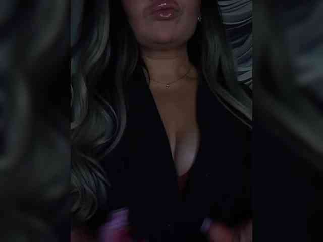 Brunetochkaaa webcam